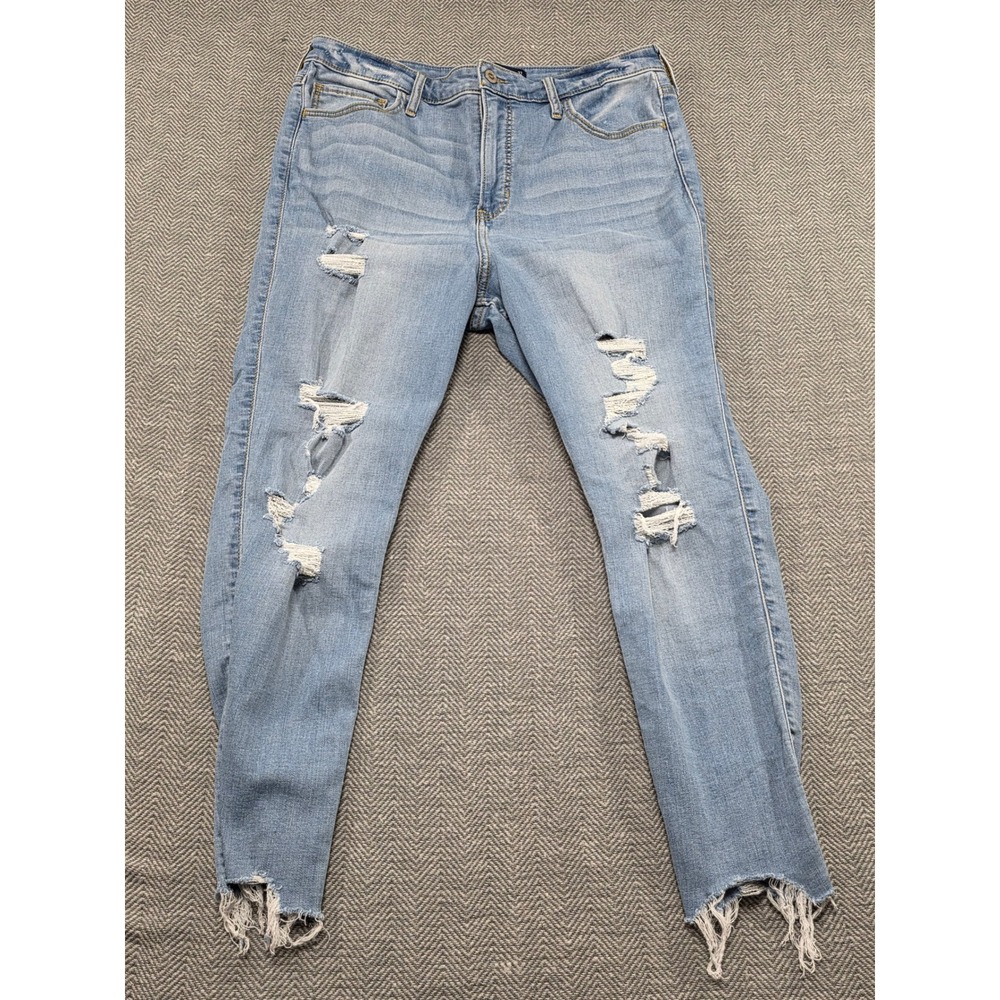 Hollister Ultra High Rise Crop Super Skinny Distressed Jeans Light Wash W32 L26